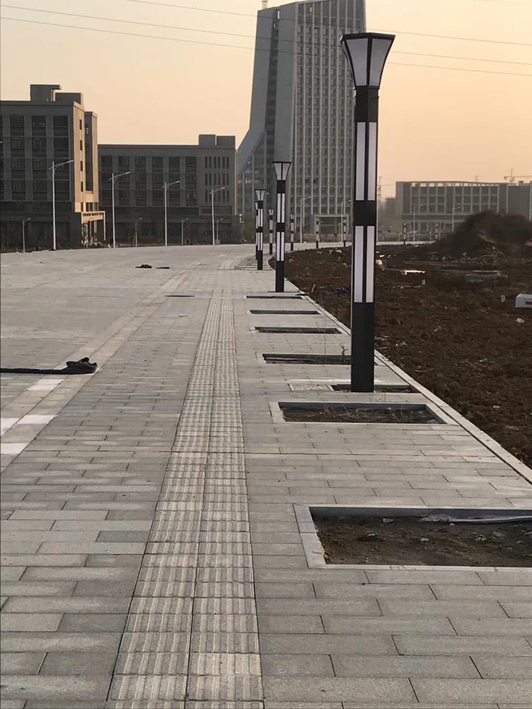 LED路燈、庭院燈、景觀燈_ led路燈價(jià)格